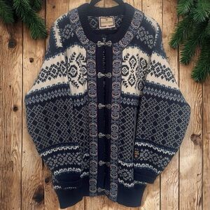 Dale of Norway Blue and White Fair Aisle Winter Print Merino Wool Sweater Size L